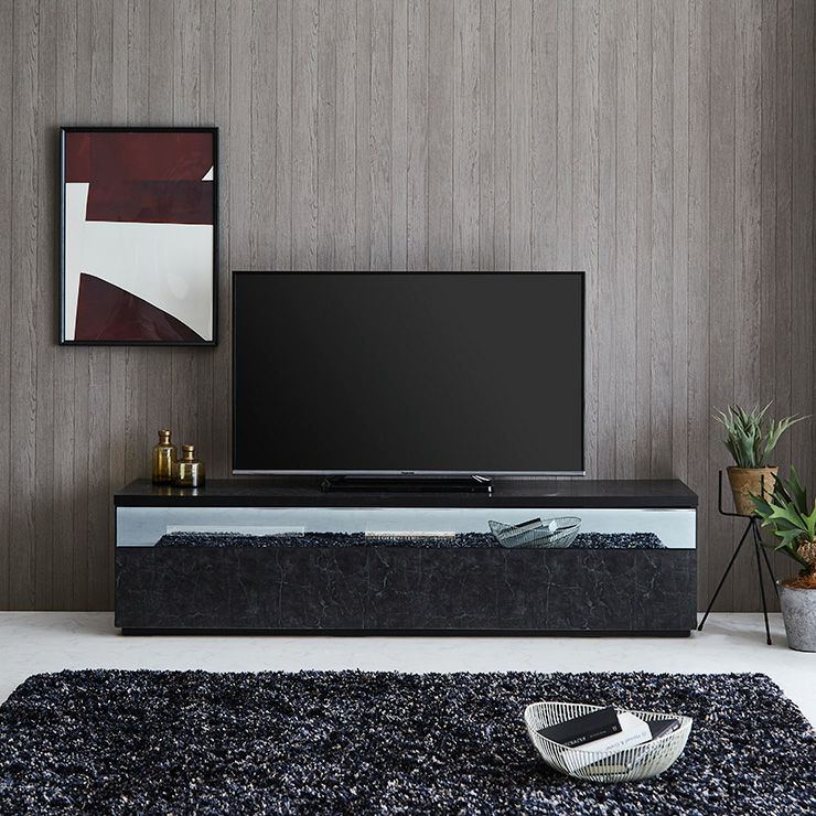 クール&モダンな雰囲気漂う ブルックリンテイストのテレビボード