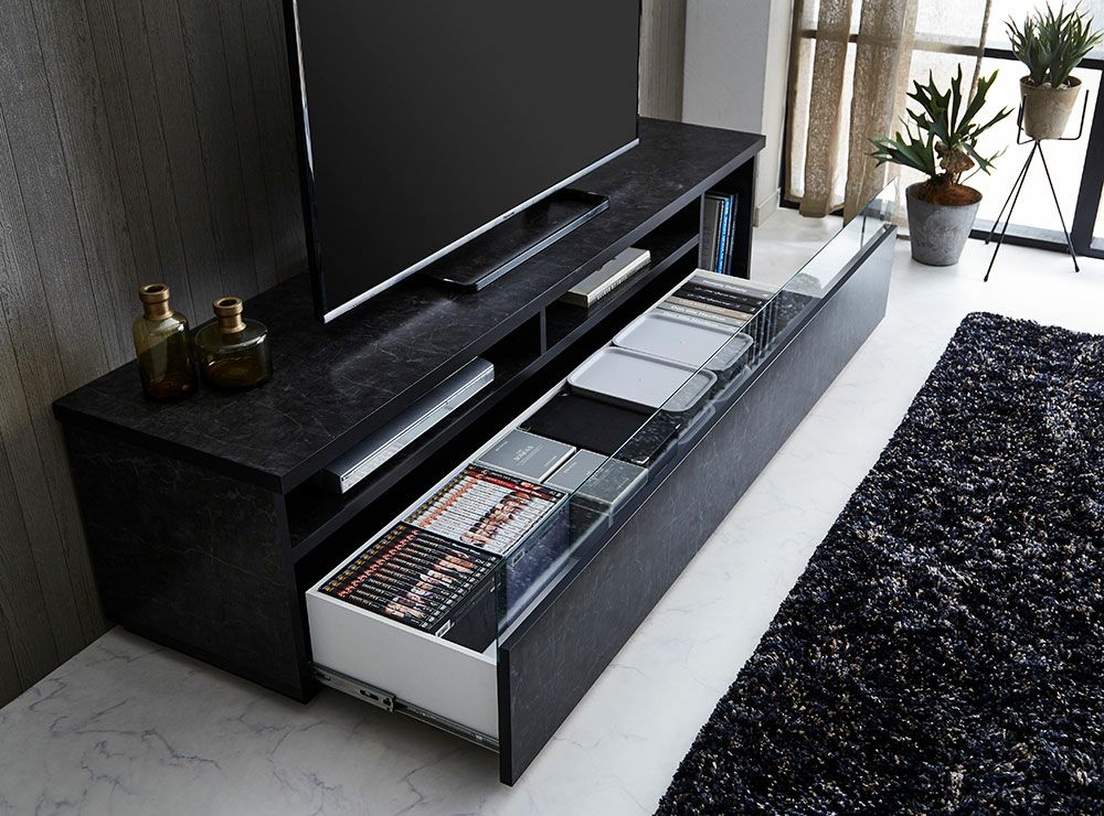 クール&モダンな雰囲気漂う ブルックリンテイストのテレビボード