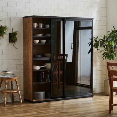 ホワイト本体 クリアガラス扉で中身確認可能