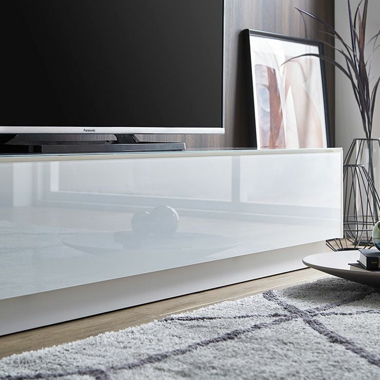 ブラック幅210cmテレビ台の設置イメージ