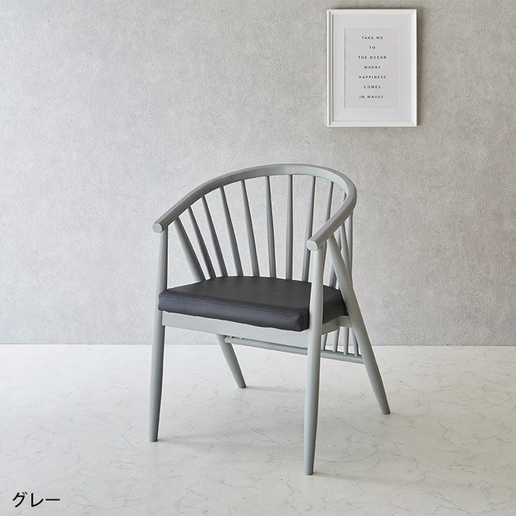 立ったまま使える引き出し式スライド棚とコード穴付き